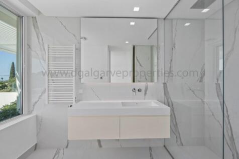 loule-almancil-newconstruction-design-contemporary