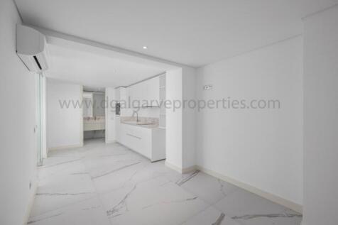 loule-almancil-newconstruction-design-contemporary