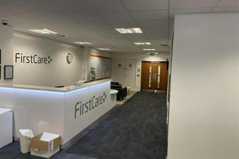 First Floor 28 Clarendon Road 15.JPG