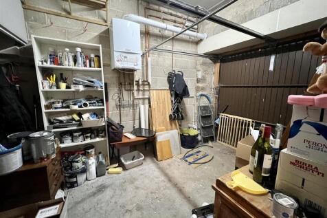 INTEGRAL GARAGE