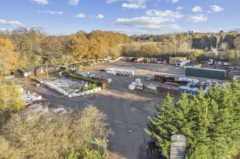 Landscape Supplies 327788 01.jpg