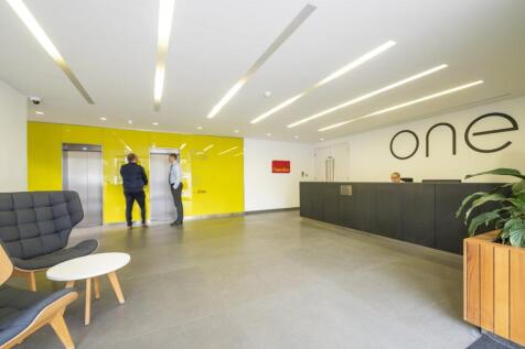 1 Station Sq 0072.jpg