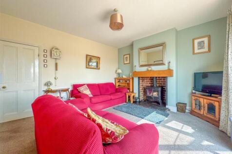 Robies Gorse Farmhouse - Image-10.jpg