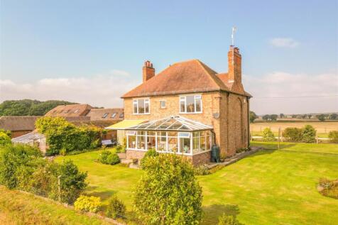 Robies Gorse - Autumn External-5.jpg