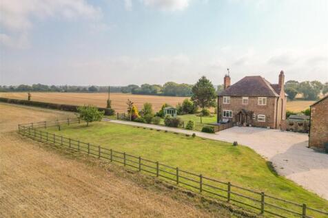 Robies Gorse - Autumn External-2.jpg