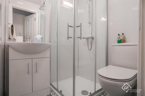 Fair Isle Shower Room (1).jpg