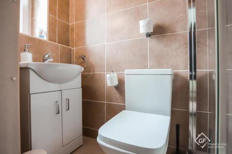 Malin Shower room (2).jpg