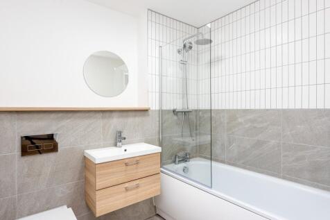 Bathroom (4)