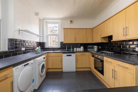 25 Blades Steet_5.jpg