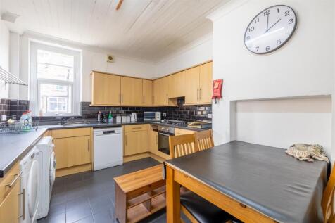 25 Blades Steet_3.jpg