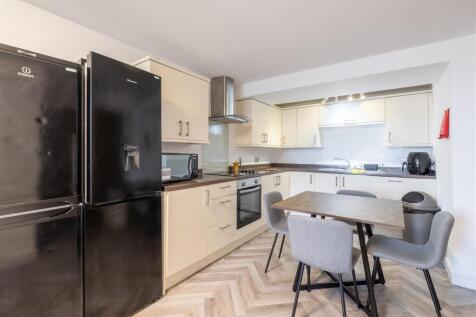 Pitt Street Flat 7_2.jpg