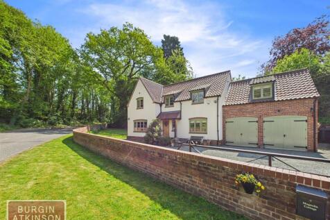 CAM01619G0-PR0118-SZoom Info DeleteLink to a Room.