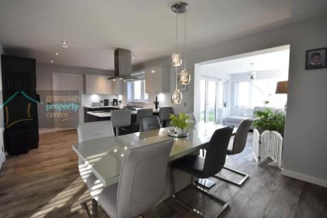 kitchen 2 .JPG