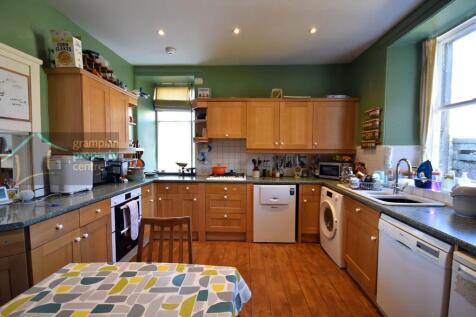 kitchen .JPG