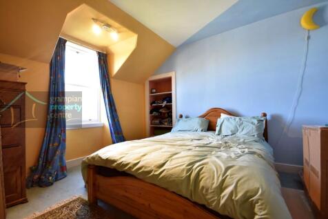 bed 4 .JPG