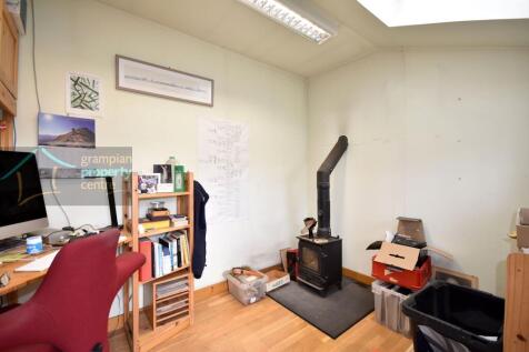 new outbuilding.JPG