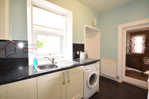 kitchen 3 .JPG