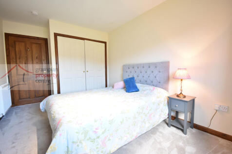 bed 4 ground floor 2 .JPG