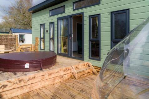 Lux Oasis - Agent 1.jpg