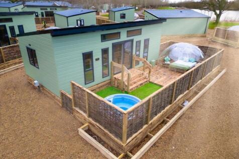 Lux Oasis - Agent 9.jpg