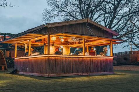 Lux Oasis - Agent 18.jpg