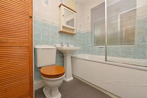 Bathroom / WC: