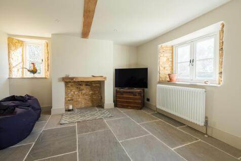 Annexe - Living Room