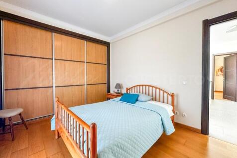 Quarteira 4 Bed Semi-Detached Property For Sale (8)