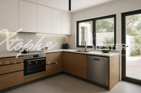 Vale do Lobo 4 Bed Villa For Sale