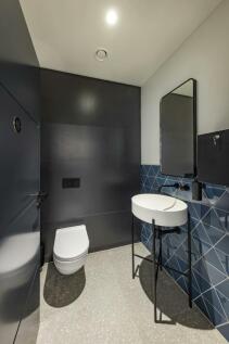 THE CROSSE 1021_017.jpg