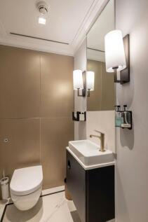 60 Lombard Street - WC's