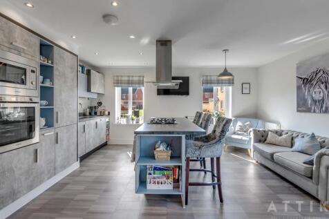 30 Horseshoe road, hethersett, NR9 3PA (11).jpg