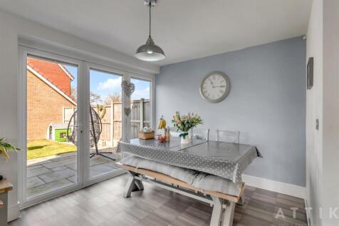 30 Horseshoe road, hethersett, NR9 3PA (15).jpg