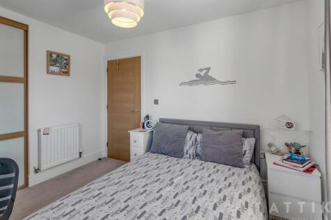 30 Horseshoe road, hethersett, NR9 3PA (24).jpg