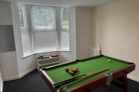 pool room