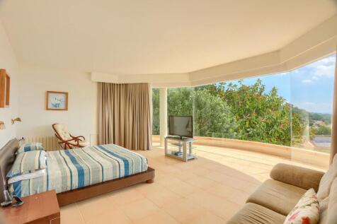 Master bedroom 1 - 2