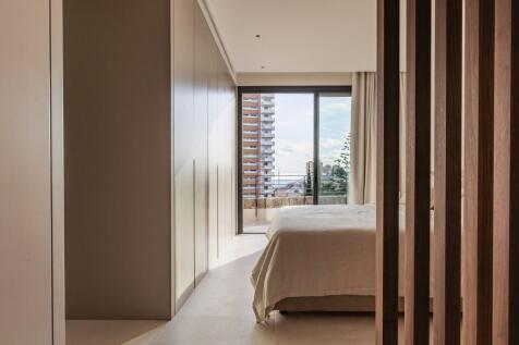 CMajor10762_1_7_300A