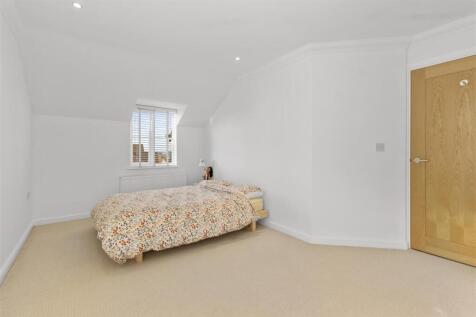 bedroom one.jpg