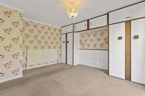 bedroom one.jpg