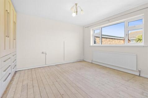 bedroom one.jpg