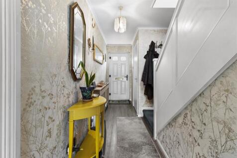 entrance hall #2.jpg