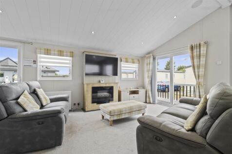 living area #2.jpg