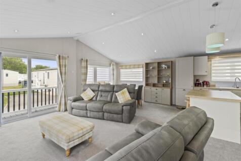 living area #3.jpg