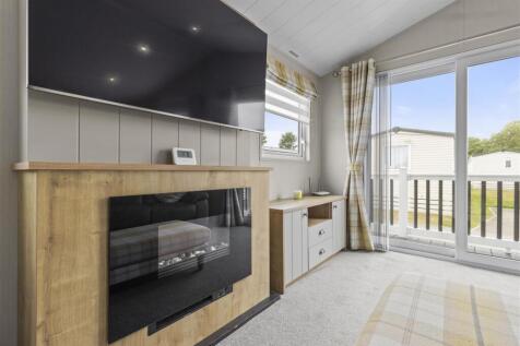 living area #4.jpg
