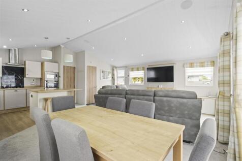 dining area #3.jpg