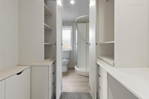 dressing room #3.jpg