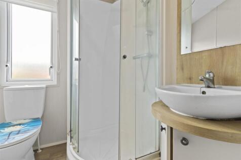 ensuite #2.jpg