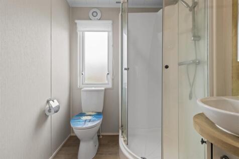 ensuite.jpg