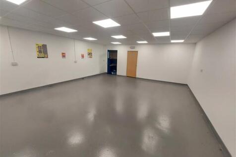 Unit E Lochlands   offfice.jpg