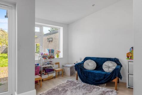 Rear Reception/Extension